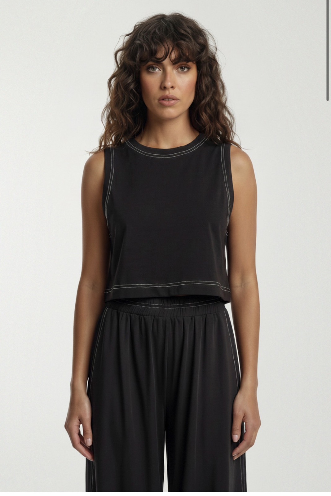 εικόνα_Viber_2026-06-04_17-43-34-442 Sleeveless crop blouse - Image 1