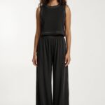 Wide-leg trousers