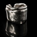 Inothe ring
