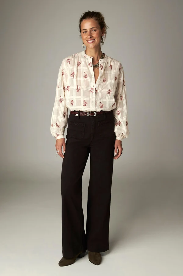 MAISONHOTEL-ECOMMFW26-DAY2_007_BIRDIEWHITE_GIULIETTACOFFEE_LEOPOLDCOGNAC_1048_9b281fd9-511a-43a1-b31a-e1e5a6966aac Giulietta Pant Coffee - Image 1