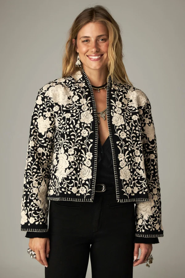 MAISONHOTEL-ECOMMFW26-DAY2_017_LOLAFLORES_VIVAONIX_2391 Lola Jacket Flores - Image 1